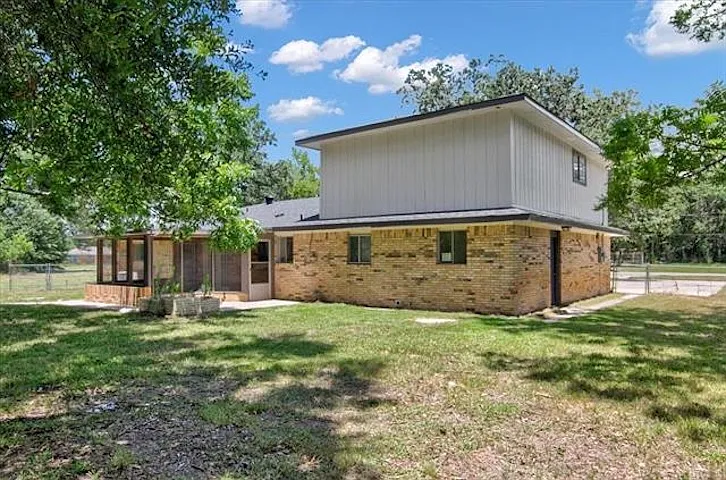 4327 McFarland Cir — Photo 27