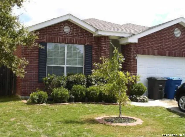 3 bed, 2.0 bath, 1579 sqft, $2,000 — Photo 1