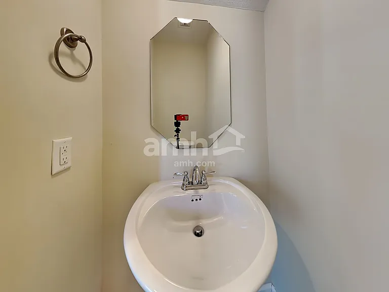 6947 Calderwood Dr — Photo 5