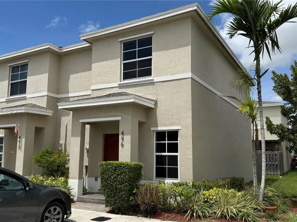 496 NE 5th St, Florida City, FL 33034