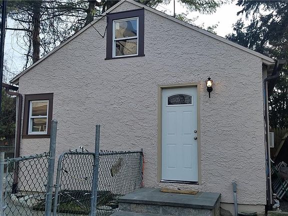 2nd image of 10 Dey St