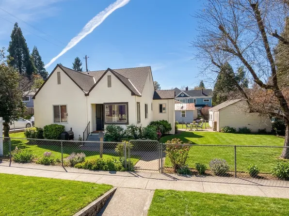 703 W Main St, Grass Valley, CA 95945