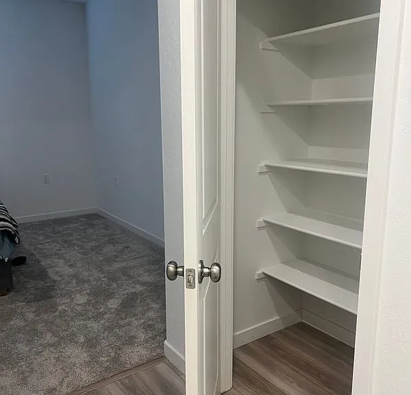 348 Brad Ct — Photo 17