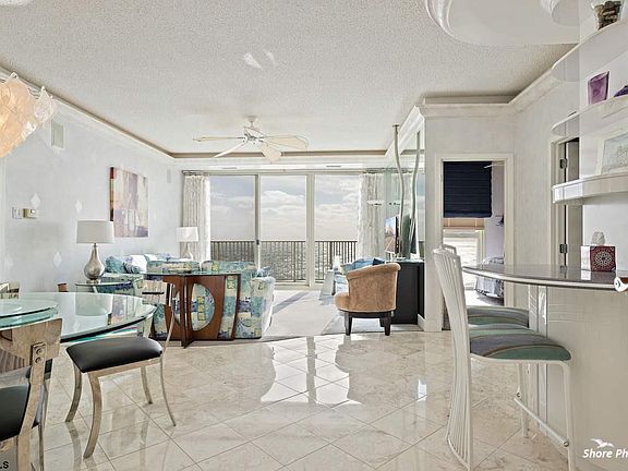 3rd image of 921 Park Pl APT 1503