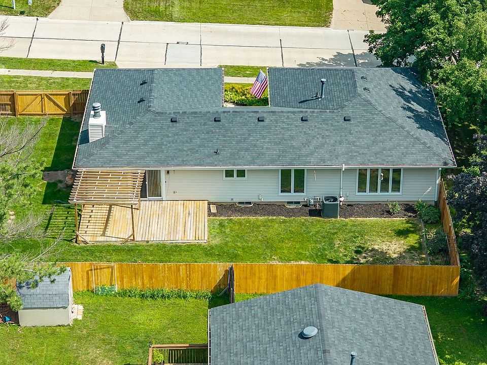 2nd image of 8002 Alpine Dr