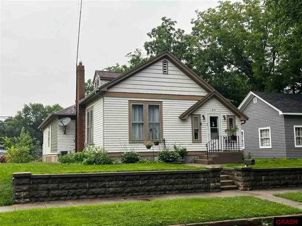 815 3rd Ave S, Saint James, MN 56081