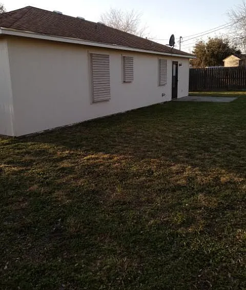 4918 Lauren Drive — Photo 2