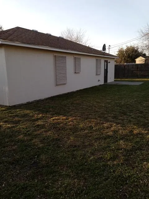 Building Photo - 4918 Lauren Dr