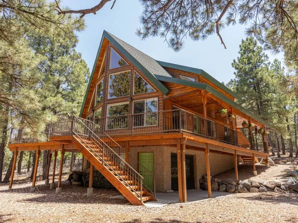 3815 N Wapiti Dr, Duck Creek Village, UT 84762