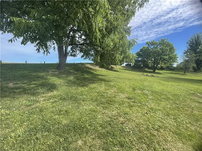 1715 State Route 43 — Photo 3