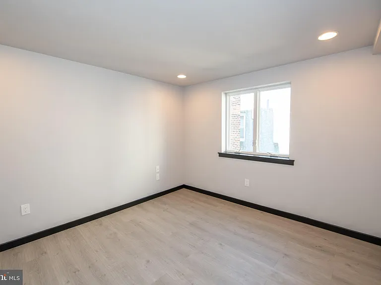 1512 S Beulah St — Photo 11