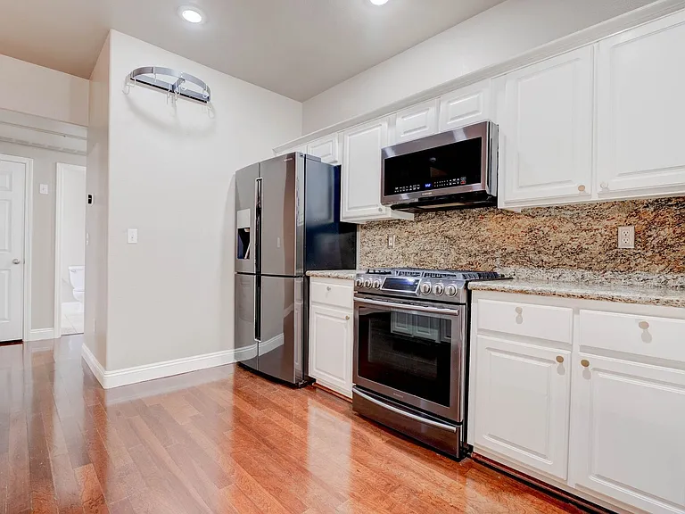 10001 Crimson Palisades Pl #202 — Photo 9