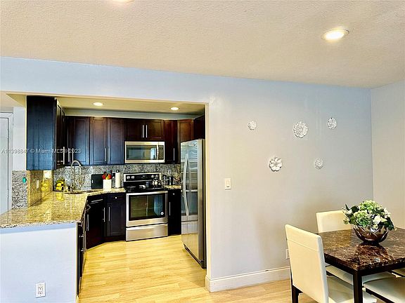 4th image of 3547 NW 35th St #1615