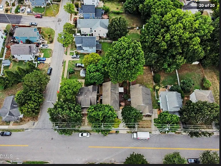 Home is at the corner of Worth and S Bloodworth. 2nd home from the corner.