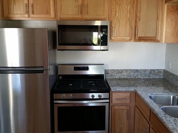 2nd image of 1635 E 4th St APT 6