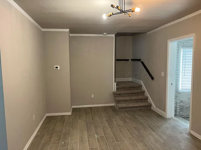 3101 S Van Buren St — Photo 6