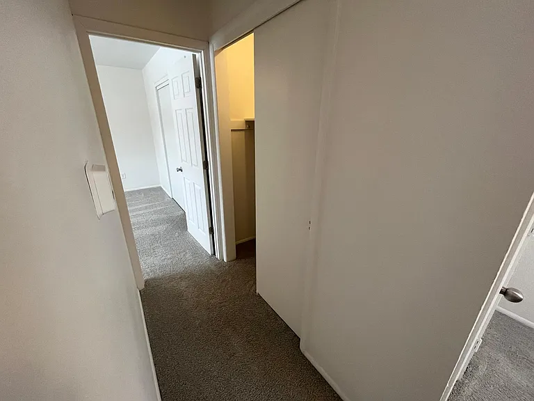 3520 Sheridan Ave — Photo 35