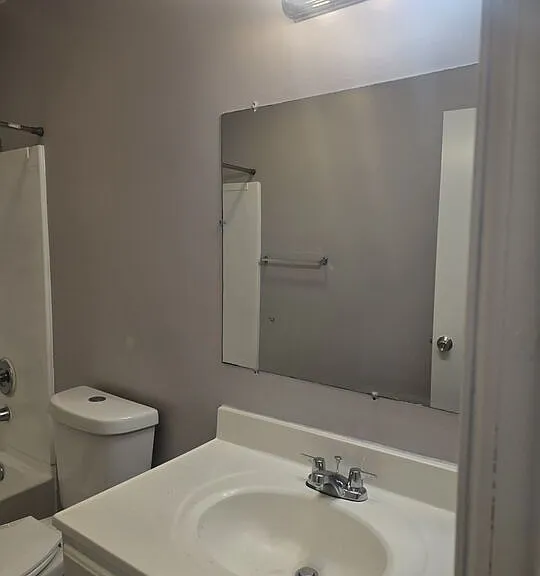 4929 Lynnfield St #10 — Photo 8