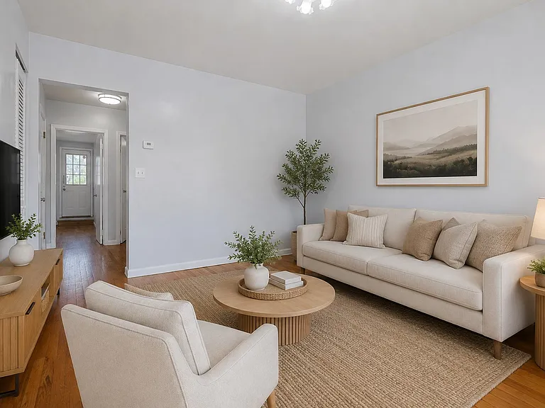 202 Main St #2E — Photo 8