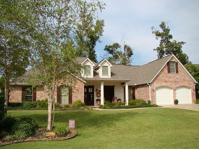 1st image of 5695 Lexington Cir