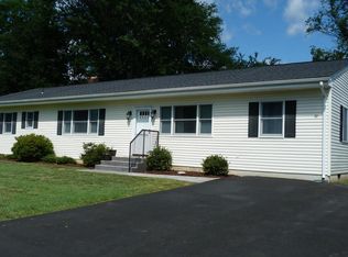 8464 Renalds Ave, Marshall, VA 20115