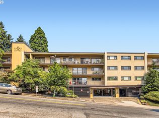 2393 SW Park Pl UNIT 209, Portland, OR 97205