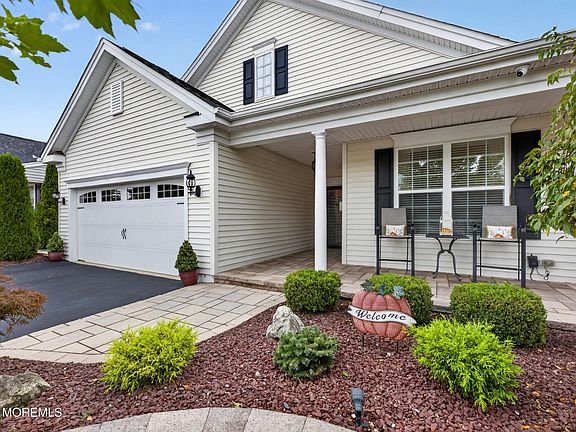 4th image of 25 Mason Drive