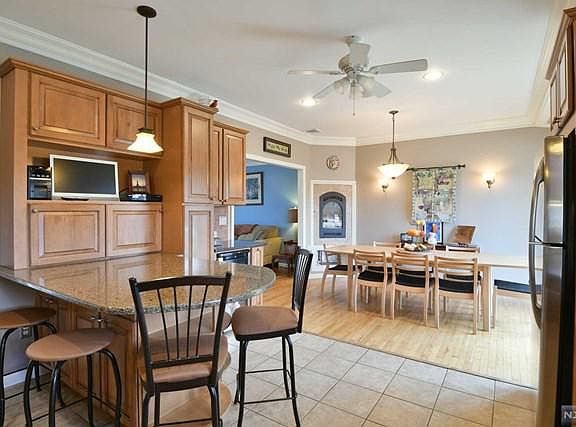 4th image of 4 Wedlake Ct