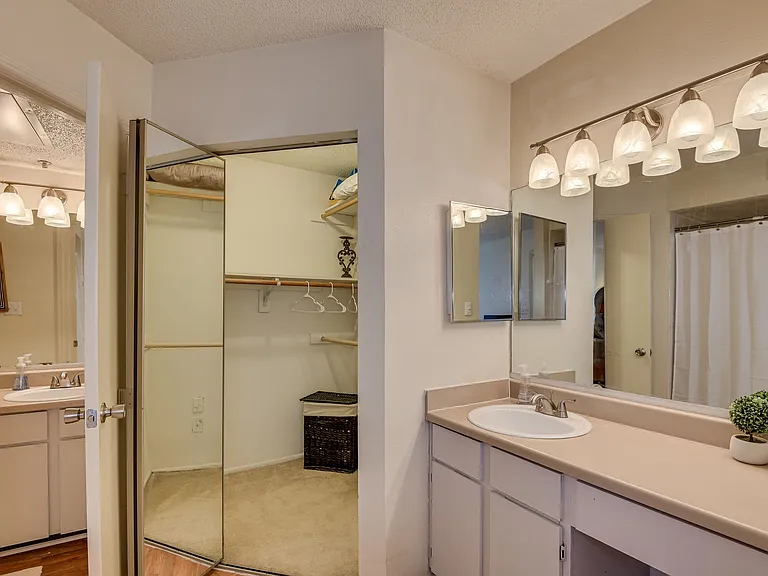 Champions Pines Apartments — Photo 46