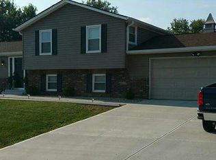 6731 Breeds Hill Dr, Indianapolis, IN 46237