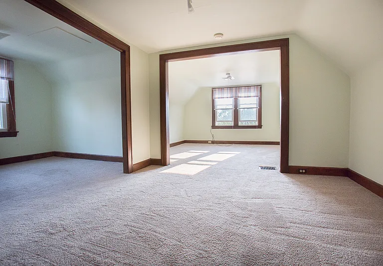 1667 Victoria Ave #3 — Photo 7