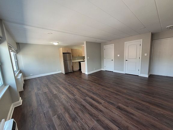 4th image of 2020 W Farwell Ave #310G
