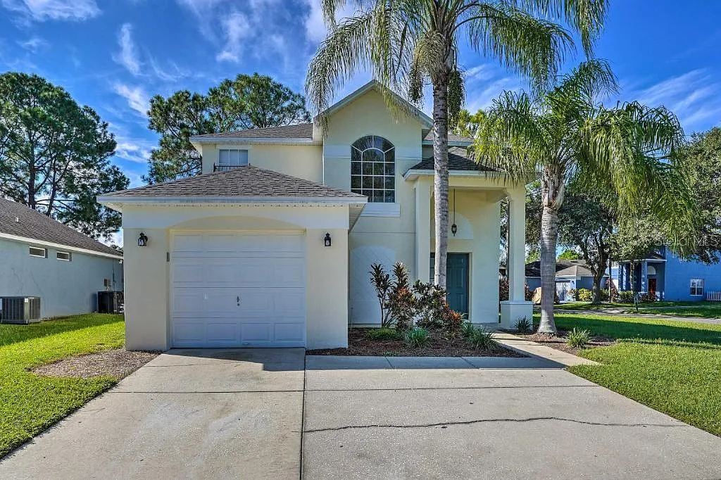 4 bed, 3.0 bath, 1728 sqft, $3,900 — Photo 2