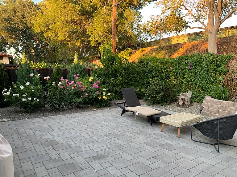 143 Highland Oaks Dr — Photo 39