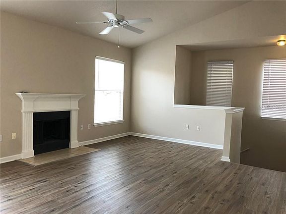 2nd image of 10526 Villa View Cir