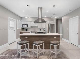2227 Cody St, Hollywood, FL 33020