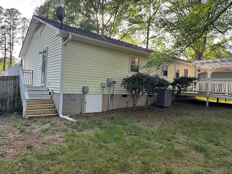 411 S Lyles Ave — Photo 12