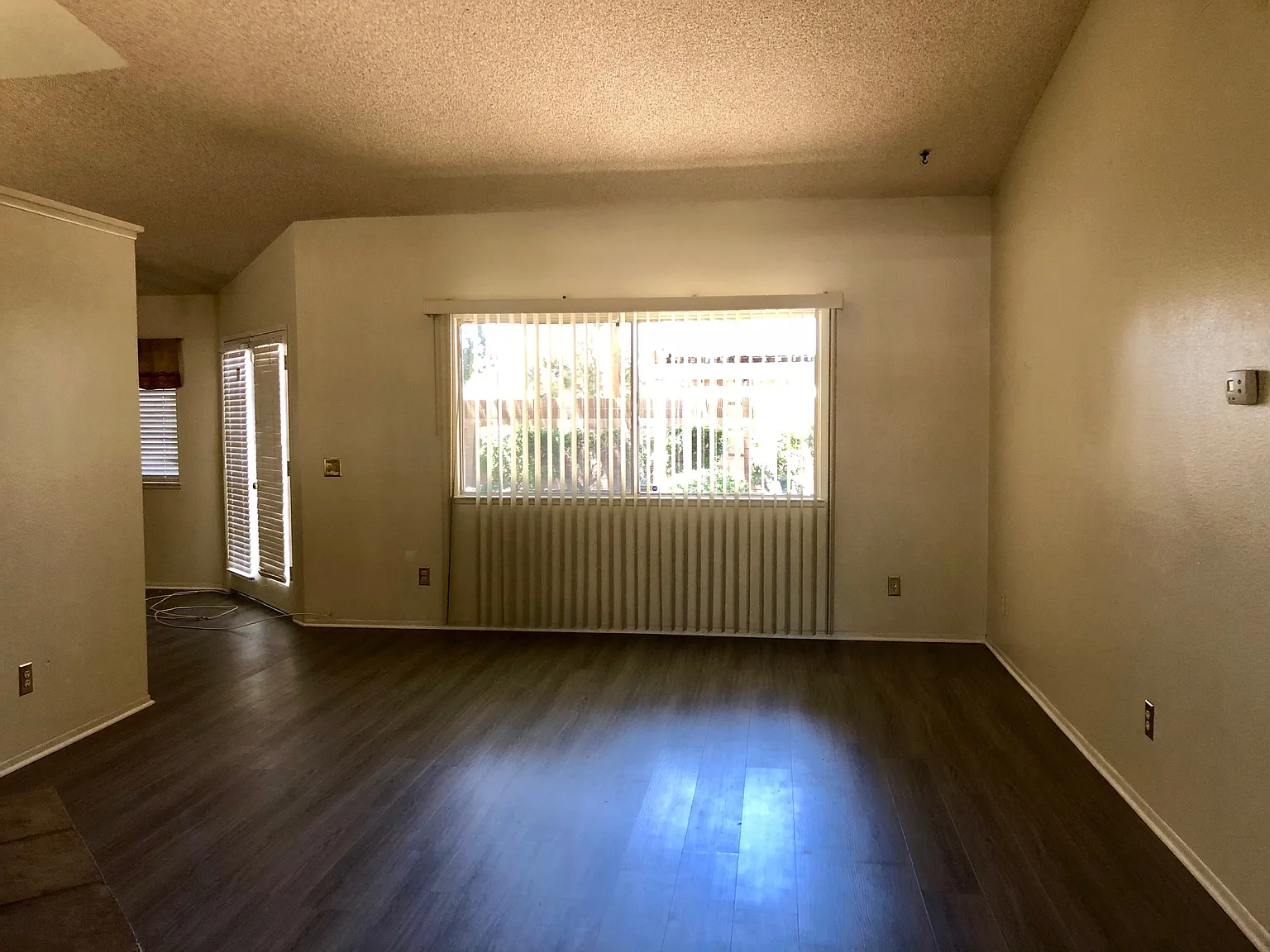 2 bed, 1014 sqft, $2,599 — Photo 4