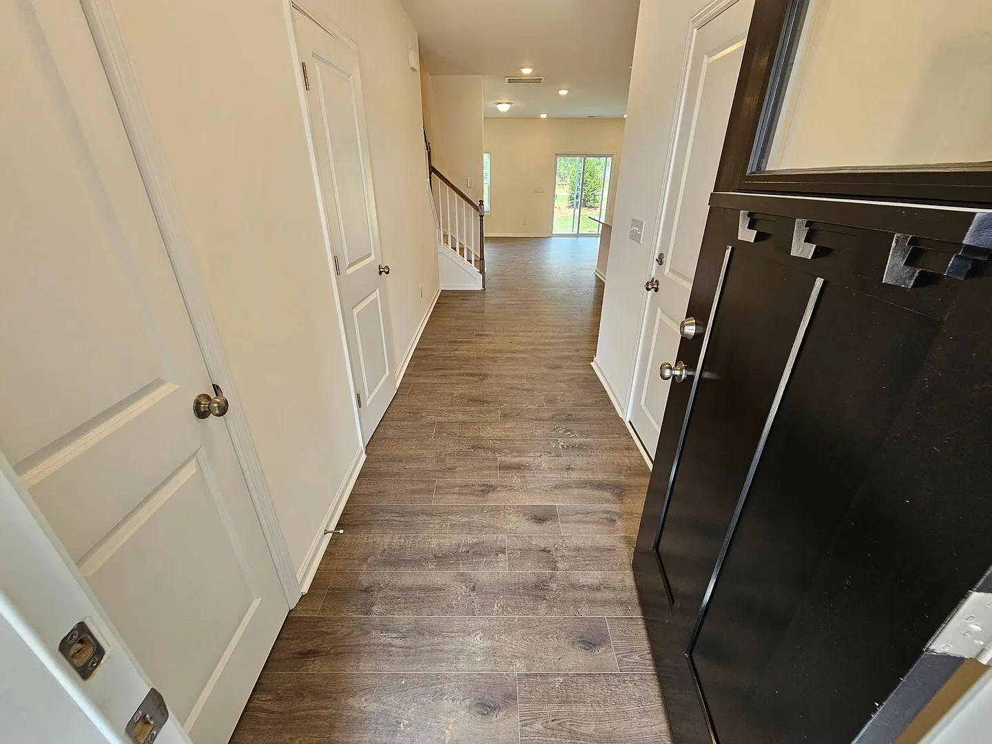 Like New Townhome in Great North Charlotte Location! — Photo 3