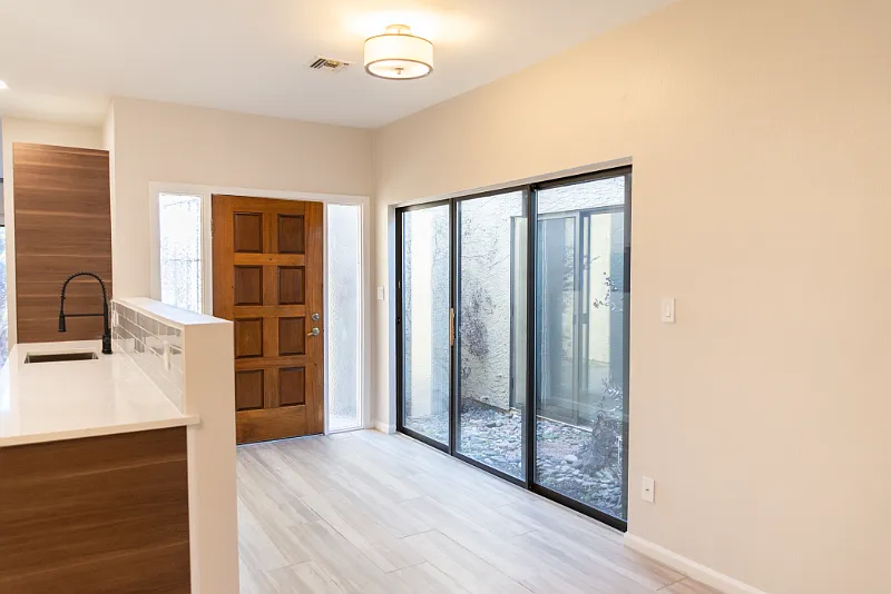2 bed, 1638 sqft, $2,950 — Photo 4