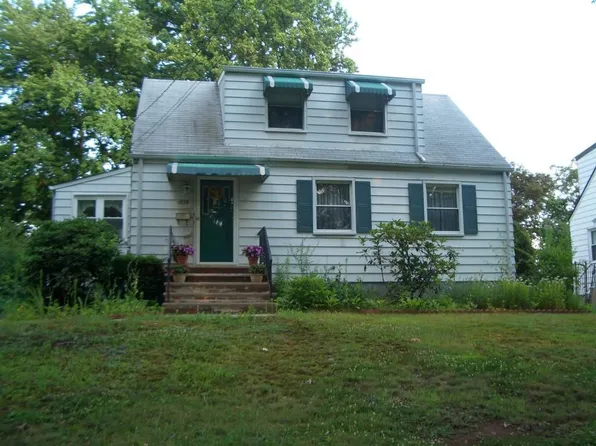 1579 Raritan Rd, Clark, NJ 07066