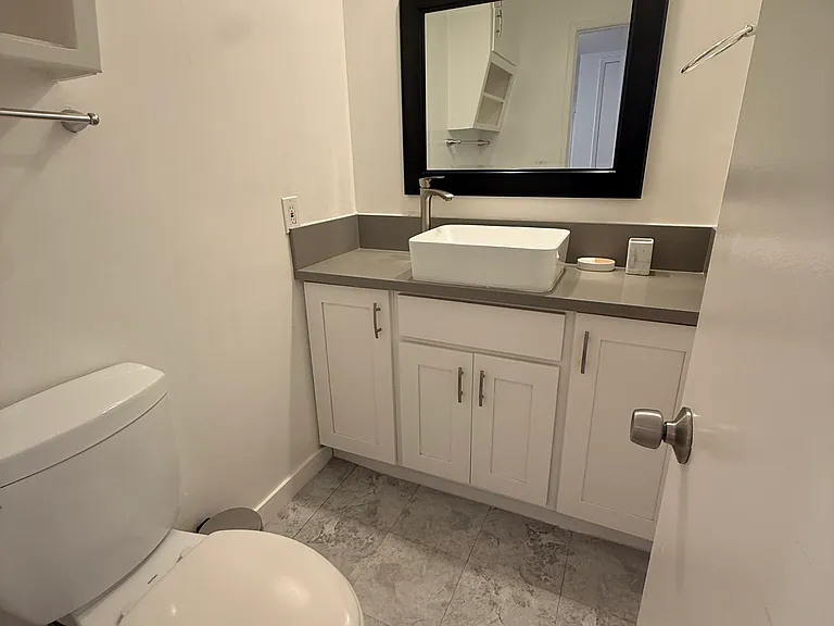 415 N Oakhurst Dr #106 — Photo 5