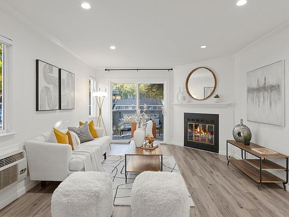 5th image of 1450 Four Oaks Cir