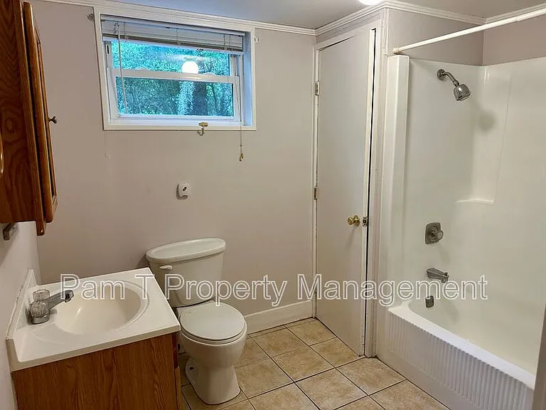 75 Rommel Ave #B — Photo 9