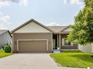 18907 Drexel Cir, Omaha, NE 68135
