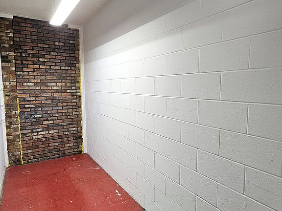 5th image of 4638 SE 29th St