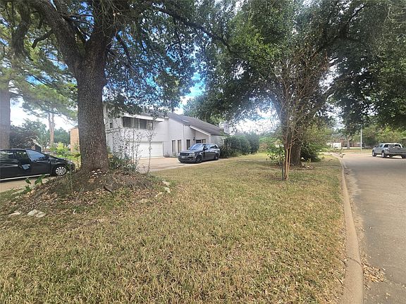 2nd image of 14423 Sugar Mill Cir