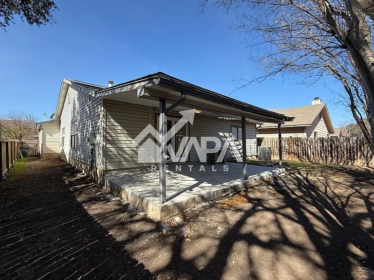 7106 Sunlit Trail Dr — Photo 15