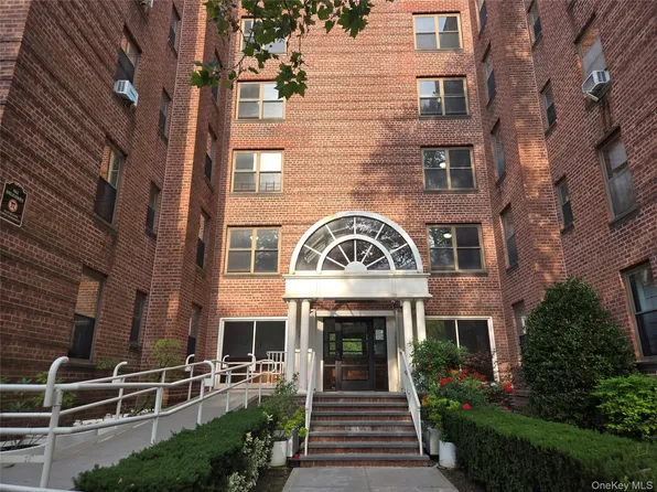 2190 Brigham Street #4B, Brooklyn, NY 11229