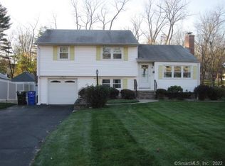 71 Davenport Rd, West Hartford, CT 06110